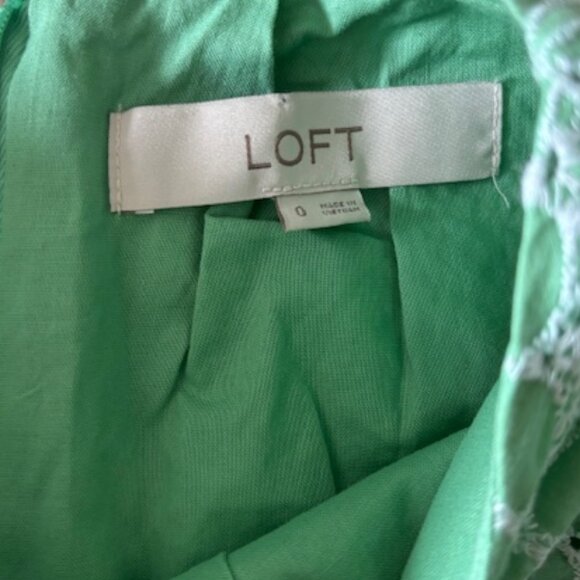 LOFT Eyelet Flutter Sleeve Shift Dress size 0 - Picture 6 of 7